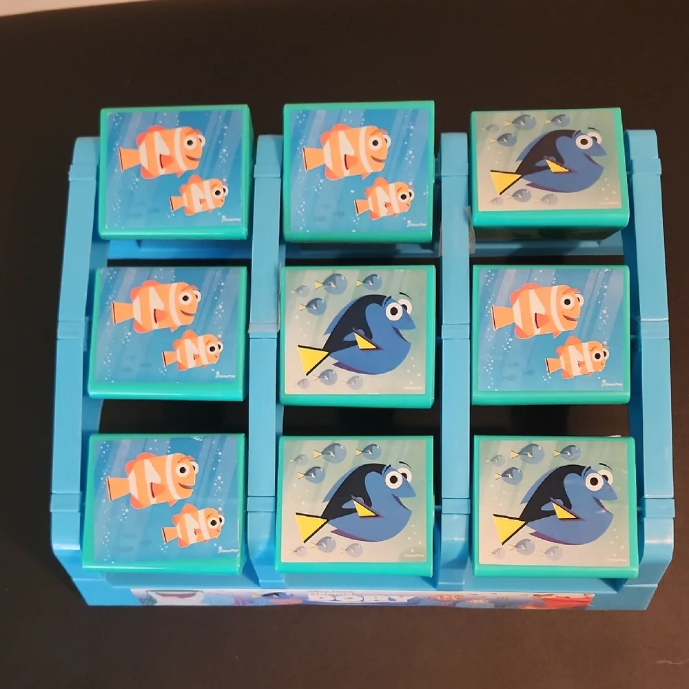 Disney Finding Nemo Tic-Tac-Toe Game - Blue and Orange Missing Pieces